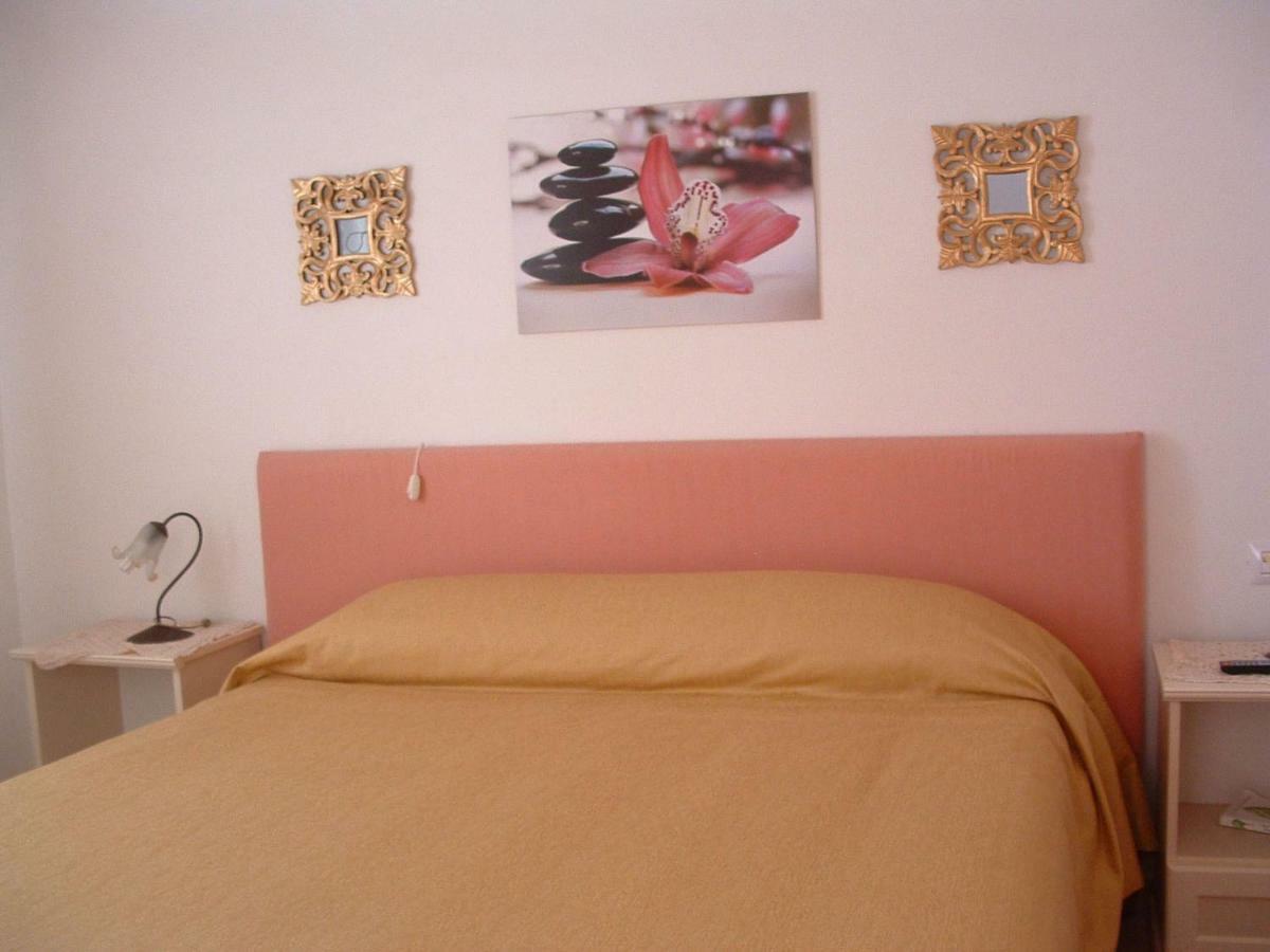 La Corte Di Zaccaria مازارا ديل فالو المظهر الخارجي الصورة