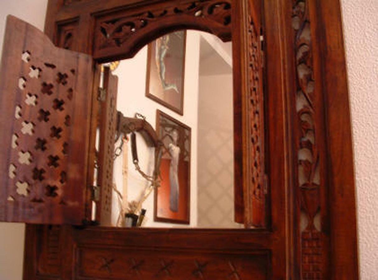 La Corte Di Zaccaria مازارا ديل فالو المظهر الخارجي الصورة